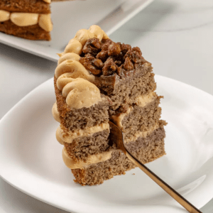 Cake de Guineo y Nuez